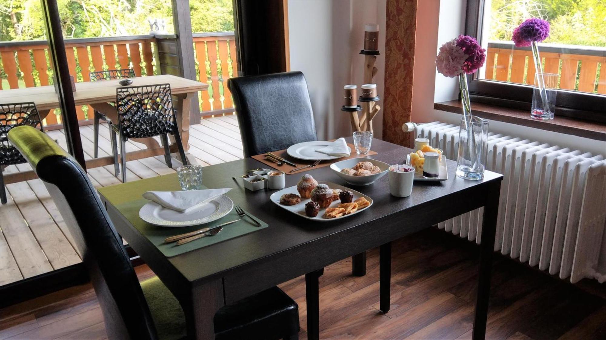Couette-café Domaine De L'olifant 3*